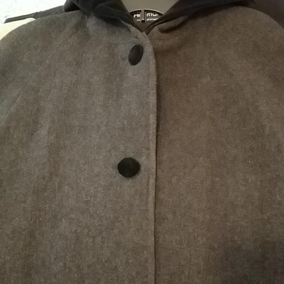 Herman Kay Long Jacket - Picture 3 of 5